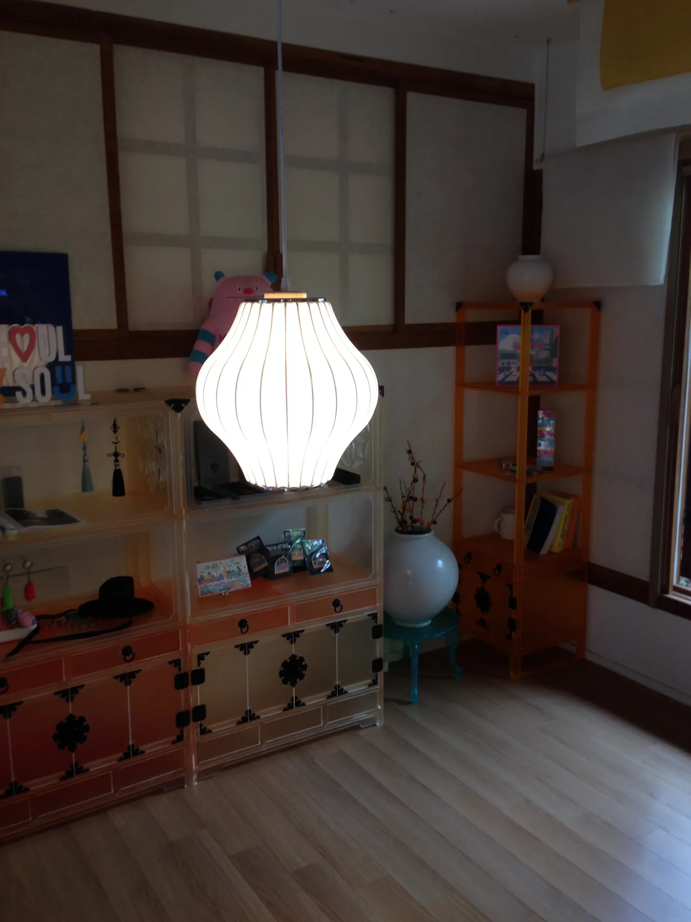 Escaping summer heat in Bukchon — 6