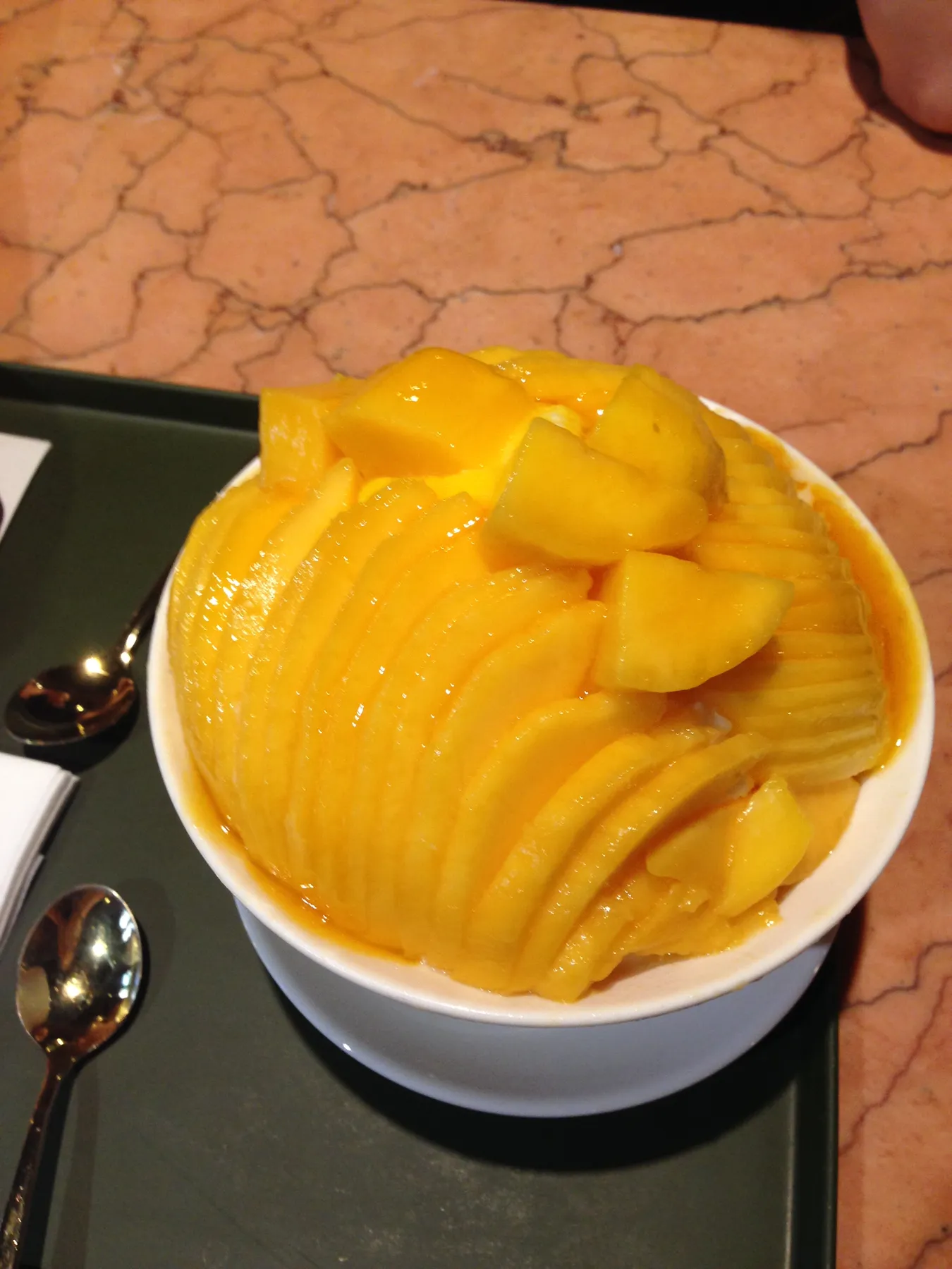 Cachi Hwabang Gangnam — Mango Bingsu